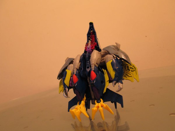 Beast Hunters Dreadwing In Hand Images Transformers Prime Deluxe Class Figure  (18 of 30)